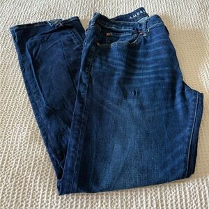 Men’s / Jrs American Eagle dark wash jeans, next level flex, slim straight leg.